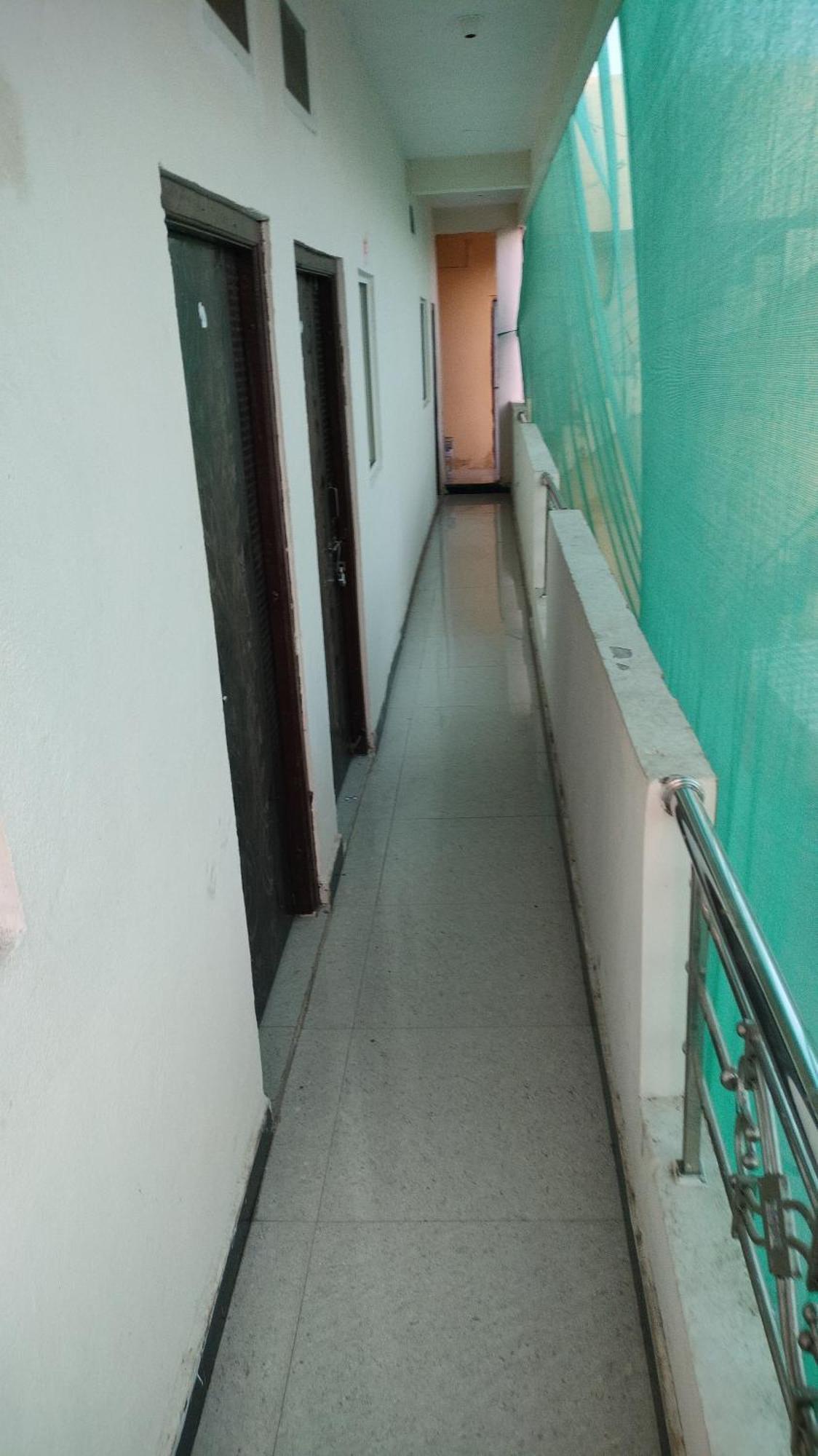 Kailash Kuti Guest House Ujjain Esterno foto