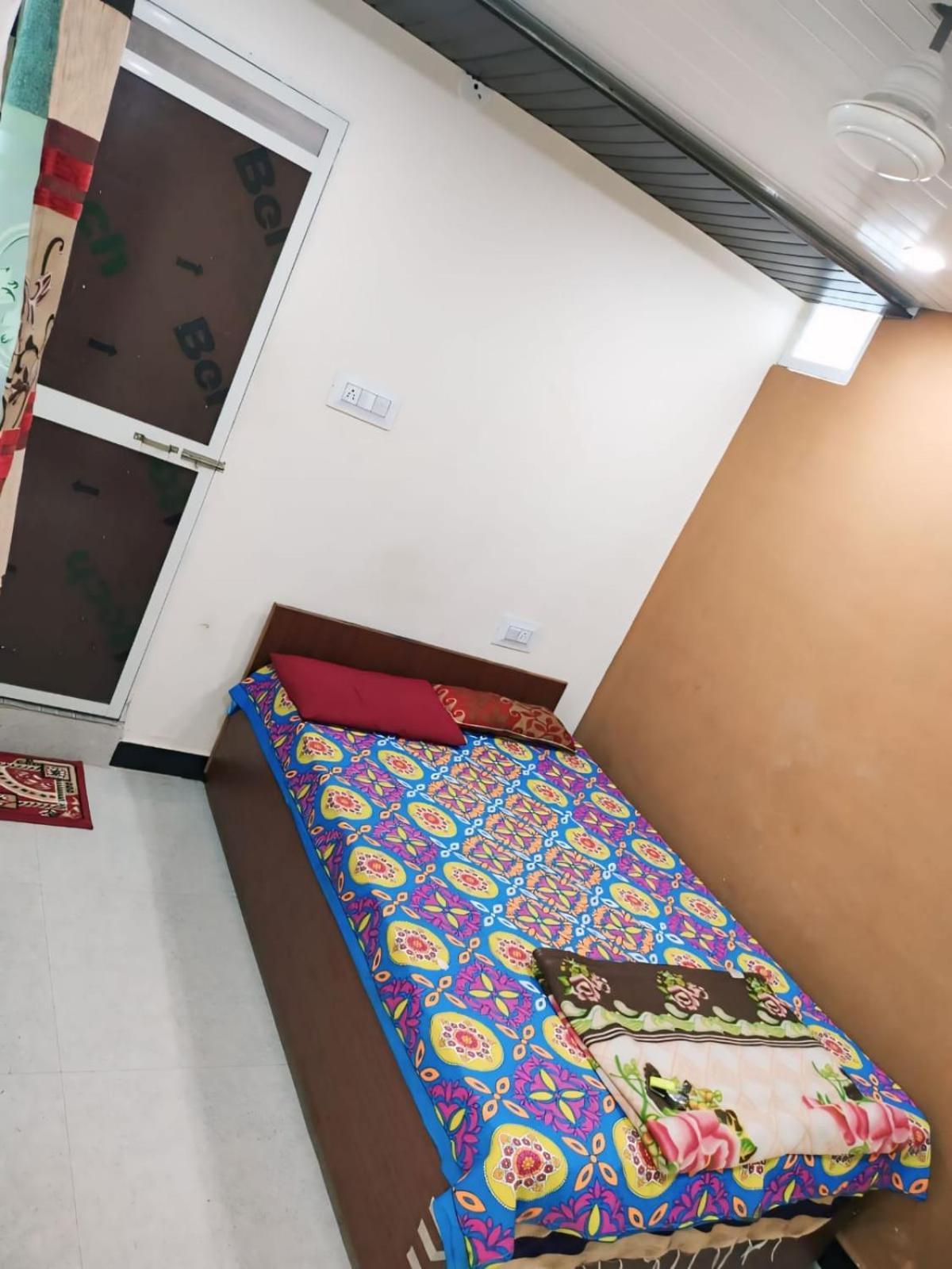 Kailash Kuti Guest House Ujjain Camera foto